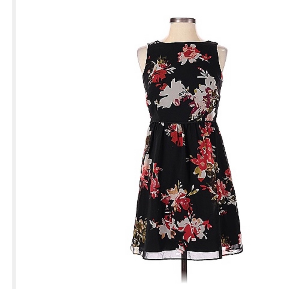 Petite Loft flowered dress